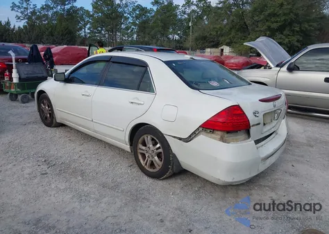2006 Honda Accord 2.4 Ex из США, поврежденный, VIN 1HGCM56856A129254